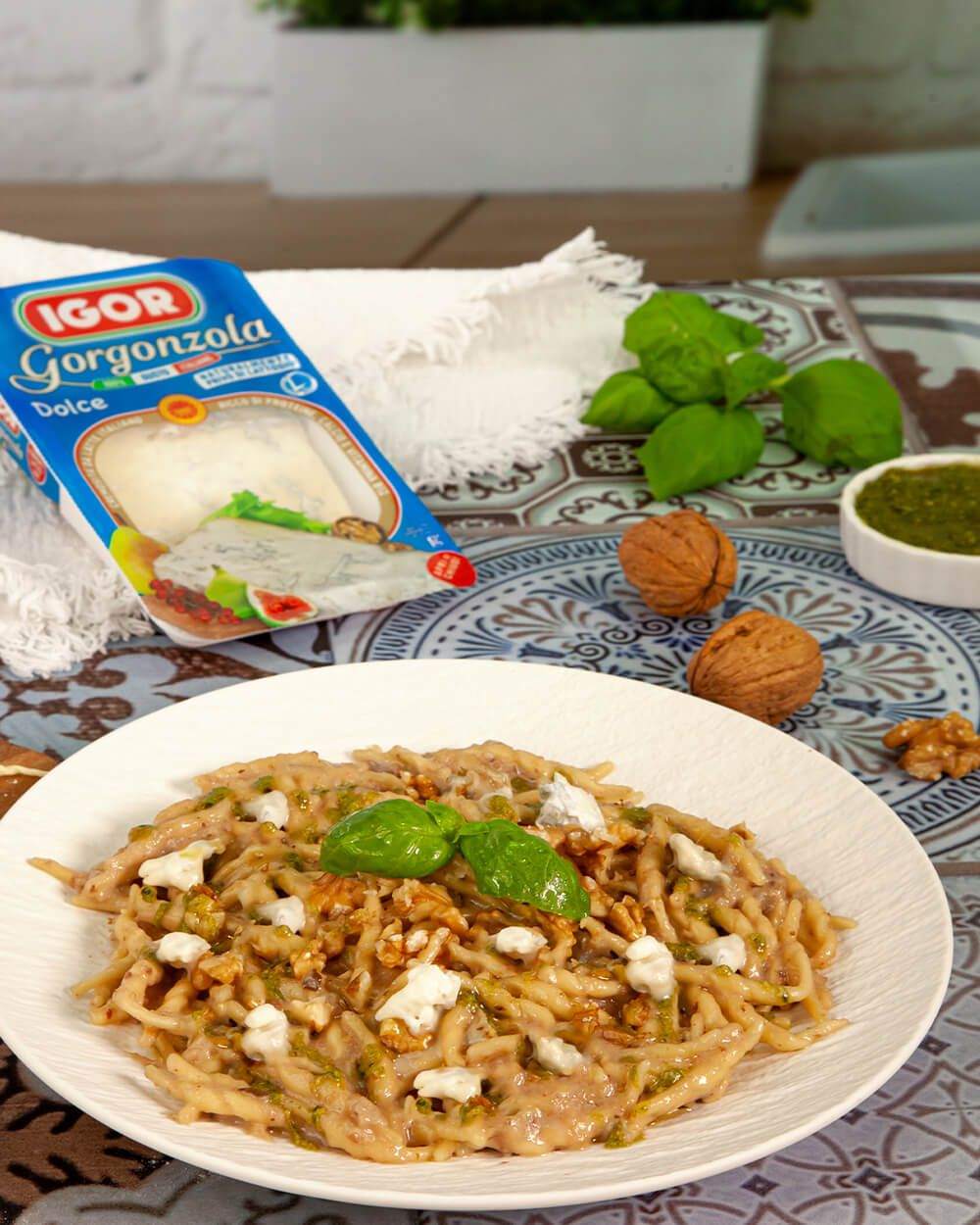 Trofie with Gorgonzola, Walnuts, and Pesto Drops