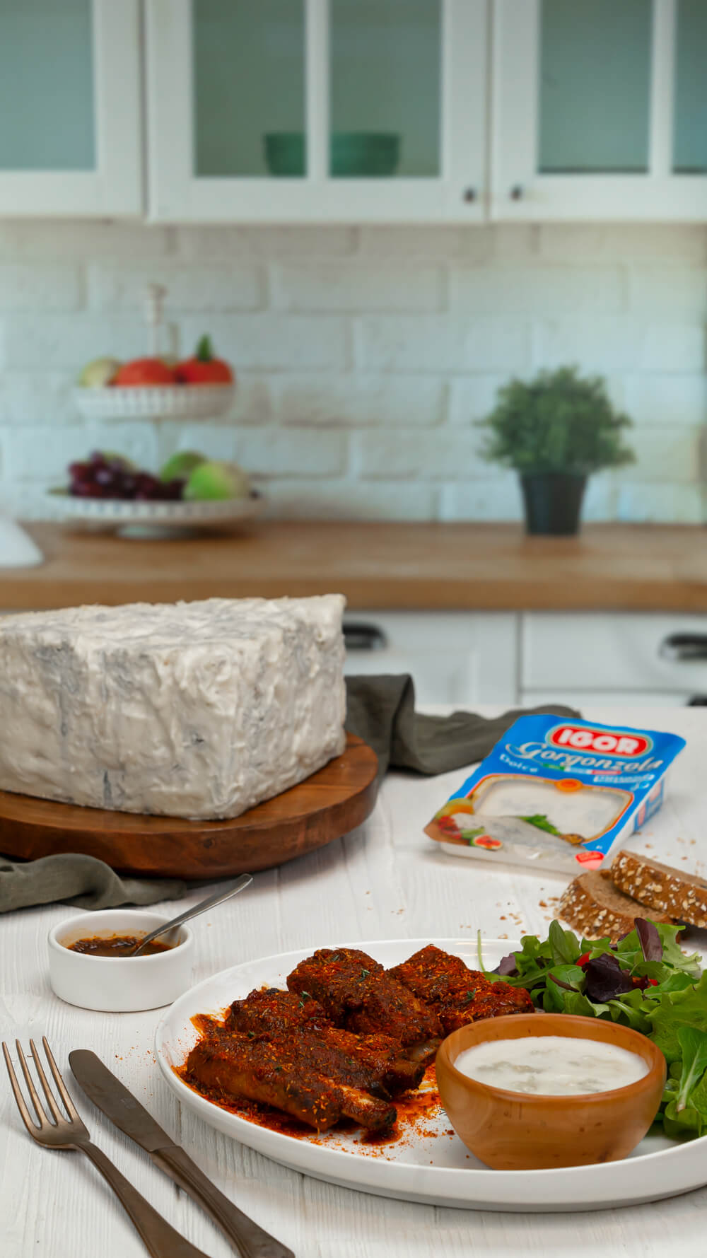 Pampanella with Gorgonzola Dolce Igor sauce