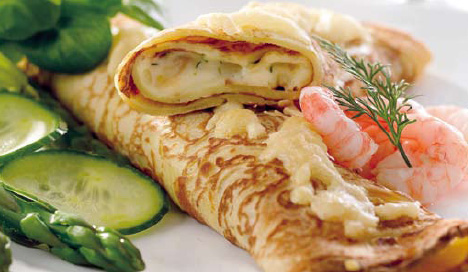 Crêpes mit Spargel-Gorgonzola-Füllung