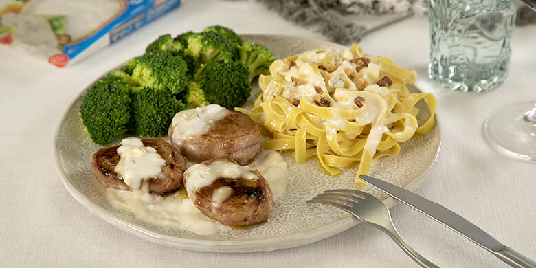 Rezepte | Schweinefiletmedaillons mit Fettuccinen, Gorgonzola-Soße und ...