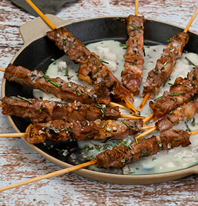 ARROSTICINI SU CREMA DI GORGONZOLA DOLCE IGOR