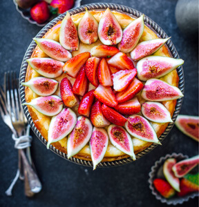 CHEESECAKE AL GORGONZOLA, FICHI E FRAGOLE