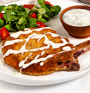 COTOLETTA ALLA MILANESE CON SALSA AL GORGONZOLA