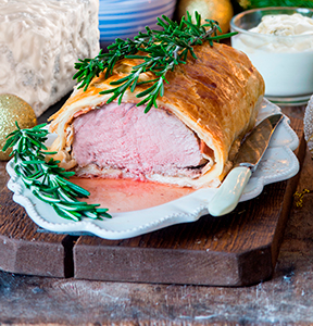 FILETTO ALLA WELLINGTON CON CREMA AL GORGONZOLA DOLCE