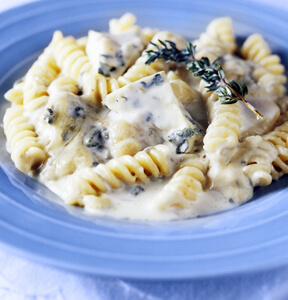 FUSILLI AL BLU DI CAPRA PROFUMATI AL TIMO