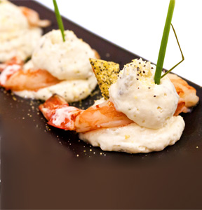 KING PRAWNS WITH GORGONZOLA SAUCE