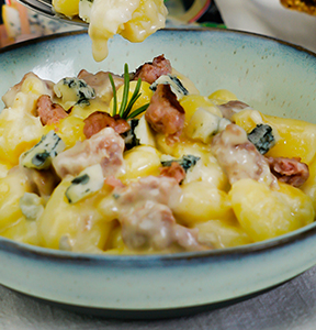 GNOCCHI CON SALSICCIA AI DUE GORGONZOLA