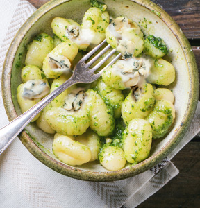 GNOCCHI RIPIENI PESTO E GORGONZOLA