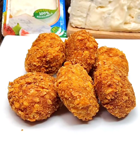 NUGGETS DI POLLO ALLA CACCIATORA RIPIENI DI GORGONZOLA IGOR