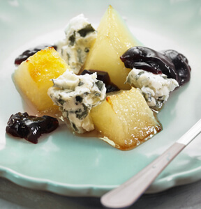 PERE CARAMELLATE CON GORGONZOLA PICCANTE<BR /> E GELATINA DI VINO ROSSO