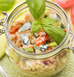 INSALATA DI GORGONZOLA, QUINOA E VERDURE