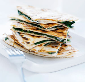 PIADINA ALLE ERBETTE E GORGONZOLA