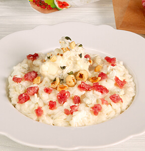 RISOTTO AL GORGONZOLA CON SALSICCIA DI BRA E NOCCIOLE