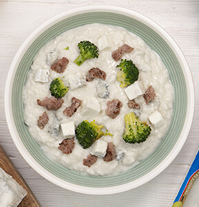 RISOTTO MIT GORGONZOLA, WURST UND BROKKOLI