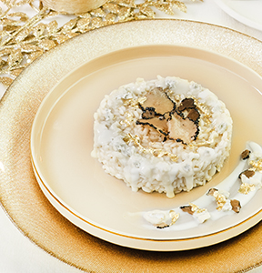 RISOTTO AL TARTUFO CON GRAN RISERVA LEONARDI E FOGLIA D'ORO