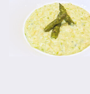 RISOTTO WITH ASPARAGUS AND  GORGONZOLA GRAN RISERVA