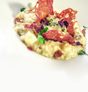 RISOTTO AL GORGONZOLA CON CHIPS DI SALAME