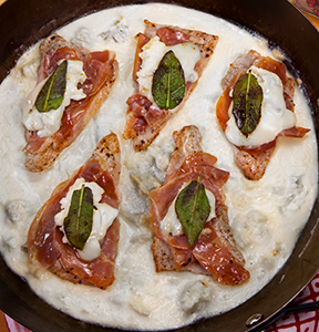 SALTIMBOCCA ALLA ROMANA CON CREMA AL GORGONZOLA