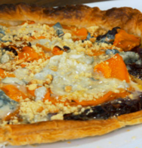 SFOGLIA DI ZUCCA, GORGONZOLA E CIPOLLE ROSSE