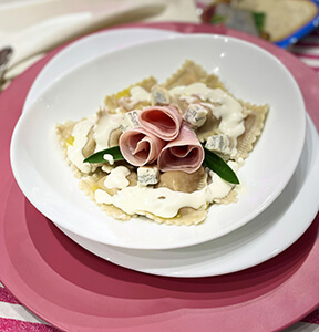 TORTELLI AL GRANO SARACENO RIPIENI CON CARCIOFI E GORGONZOLA