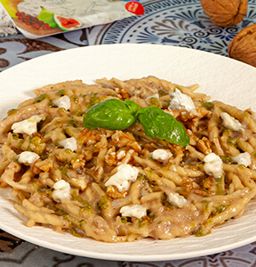 TROFIE MIT GORGONZOLA, WALNSSEN UND PESTO-TRPFCHEN