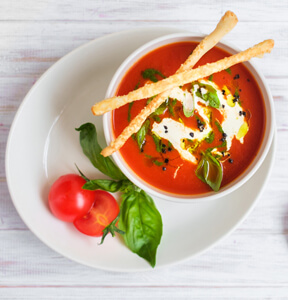 VELLUTATA AL POMODORO CON CUORE AL GORGONZOLA