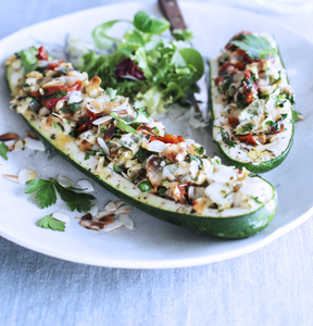 ZUCCHINE RIPIENE CON VERDURE E GORGONZOLA